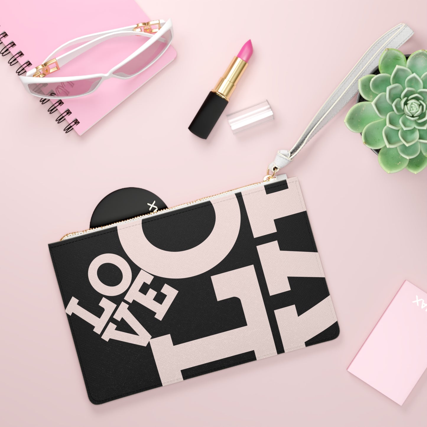 Chic Love Clutch Bag, Stylish Wristlet, Perfect for Date Nights, Gift for Her, Minimalist Fashion Accessory, Travel Companion